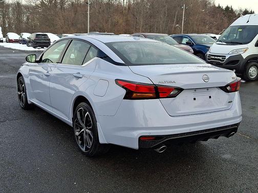 2025 Nissan Altima SR AWD