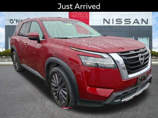 2023 Nissan Pathfinder SL 4WD