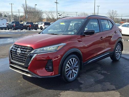 2024 Nissan Kicks SR