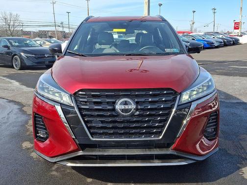 2024 Nissan Kicks SR