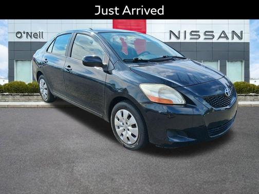 Black Sand Pearl 2010 Toyota Yaris Base