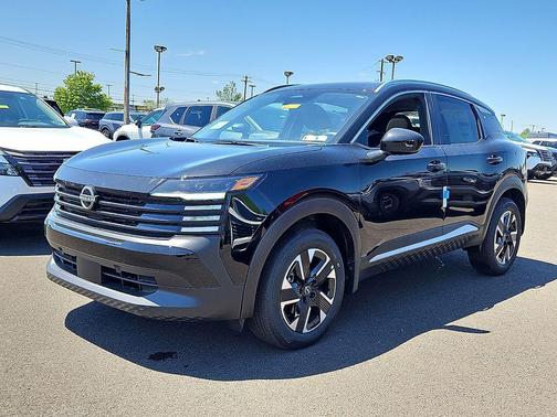 Super Black 2026 Nissan Kicks SV