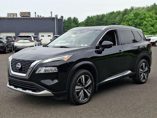Super Black 2023 Nissan Rogue Platinum