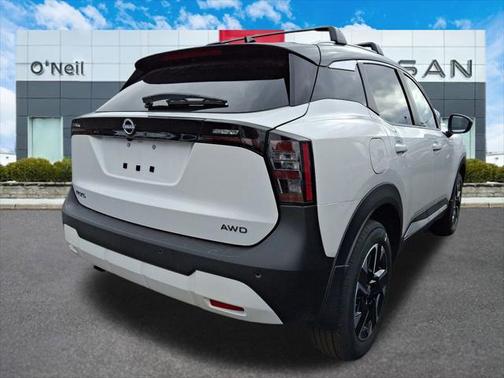 2025 Nissan Kicks SV