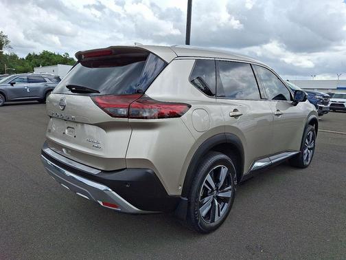 2022 Nissan Rogue Platinum