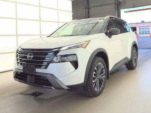 White Pearl 2025 Nissan Rogue SL