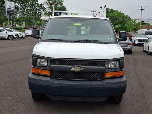 Summit White 2015 Chevrolet Express 2500 Work Van