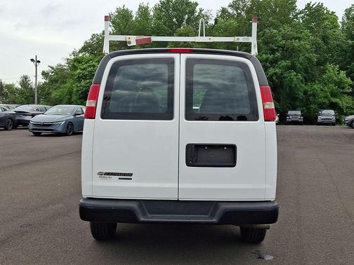 Summit White 2015 Chevrolet Express 2500 Work Van