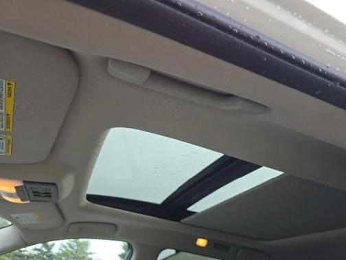 Pearl White Tricoat 2024 Nissan Pathfinder SL 4WD