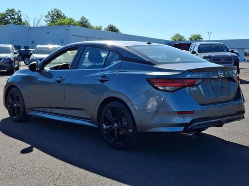 Gun Metallic 2023 Nissan Sentra SR