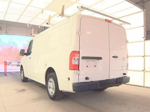 2016 Nissan NV Cargo NV2500 HD SV V6