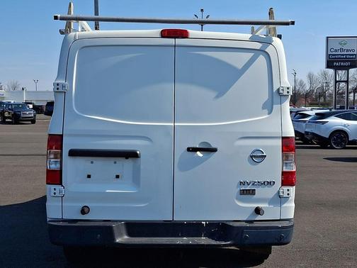 2016 Nissan NV Cargo NV2500 HD SV V6