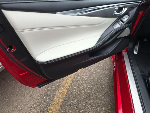 Dynamic Sunstone Red 2022 INFINITI Q60 LUXE AWD