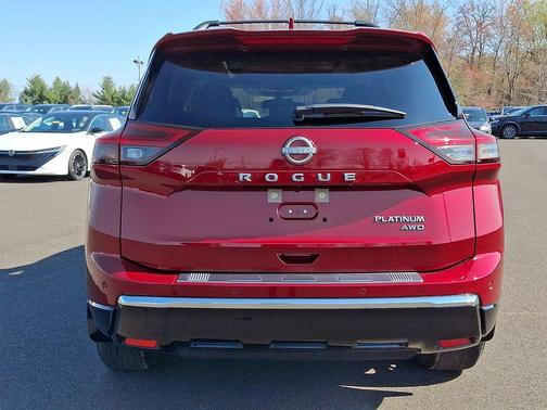 Scarlet Ember Tintcoat 2026 Nissan Rogue Platinum