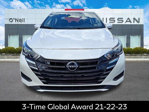 2023 Nissan Versa 1.6 SV