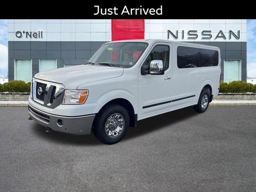 2017 Nissan NV Passenger NV3500 HD SL V8