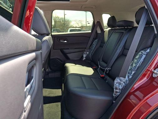 Scarlet Ember Tintcoat 2026 Nissan Rogue Dark Armor