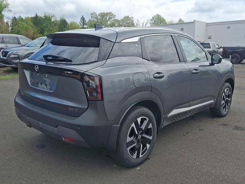 Gun Metallic 2026 Nissan Kicks SV