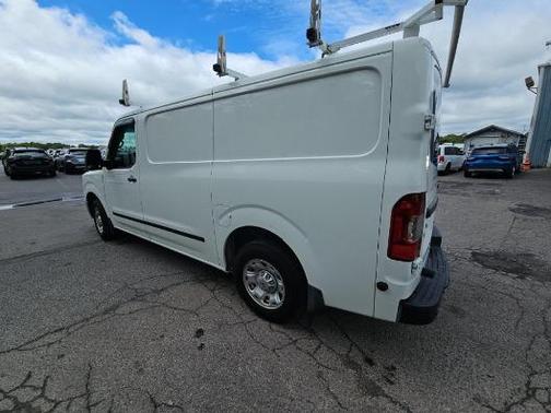 2016 Nissan NV Cargo NV2500 HD SV V6