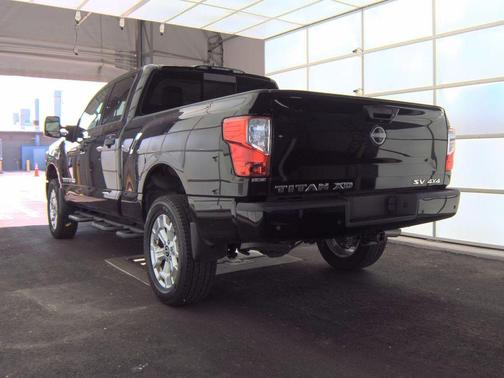 2023 Nissan Titan XD SV