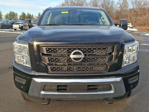 2023 Nissan Titan XD SV