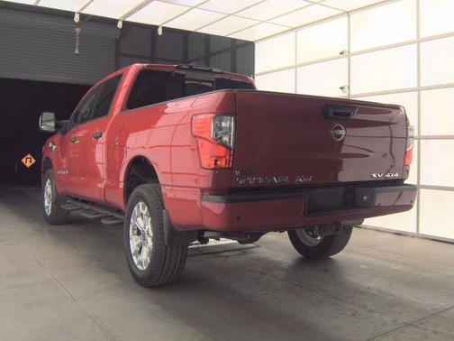 2024 Nissan Titan XD SV