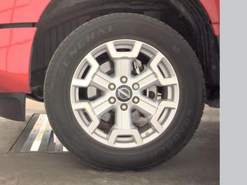 2024 Nissan Titan XD SV