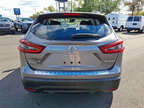 2020 Nissan Rogue Sport SV