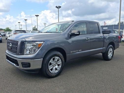 2019 Nissan Titan SV