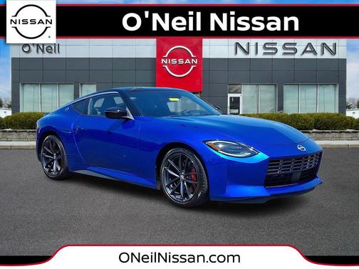 Seiran Blue Metallic/Super Black 2024 Nissan Z Performance Manual