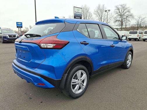 2024 Nissan Kicks S