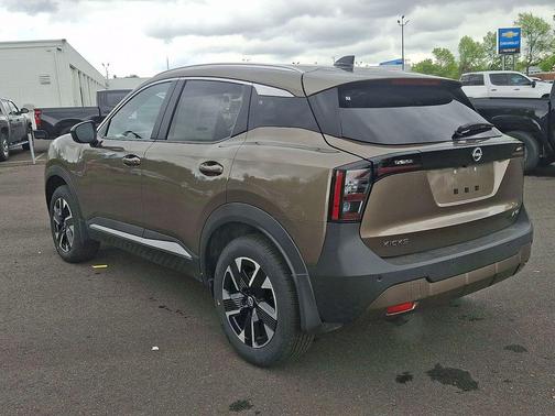 Canyon Bronze Metallic 2026 Nissan Kicks SV