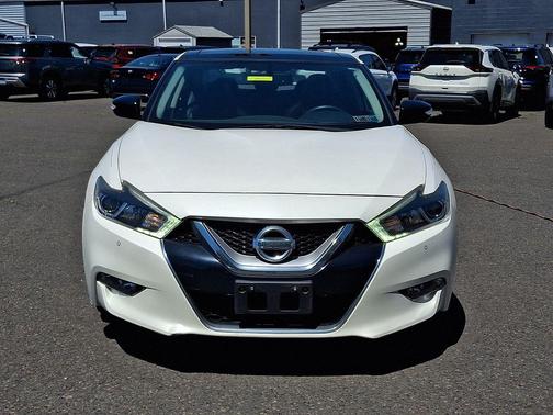 Pearl White 2016 Nissan Maxima 3.5 SL