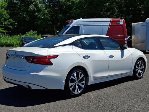 Pearl White 2016 Nissan Maxima 3.5 SL