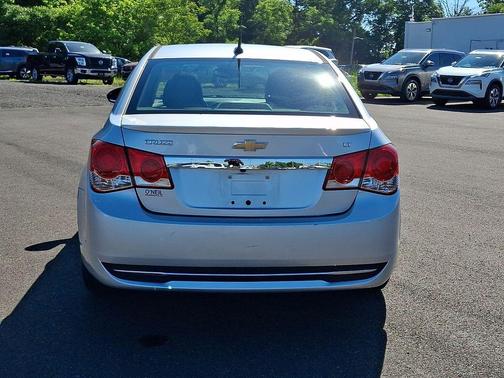 Silver Ice Metallic 2014 Chevrolet Cruze 1LT
