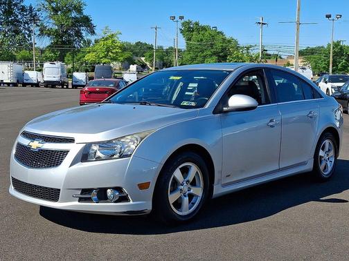 Silver Ice Metallic 2014 Chevrolet Cruze 1LT