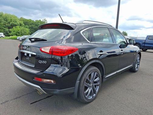 2017 INFINITI QX50 Base