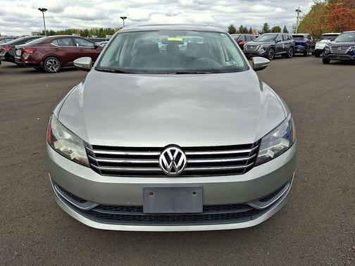 2012 Volkswagen Passat 2.5 SE