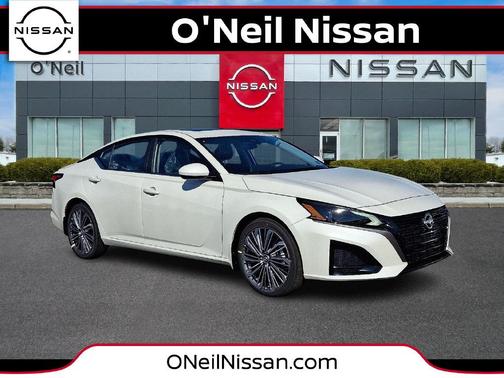 Pearl White Tricoat 2026 Nissan Altima 2.5 SV