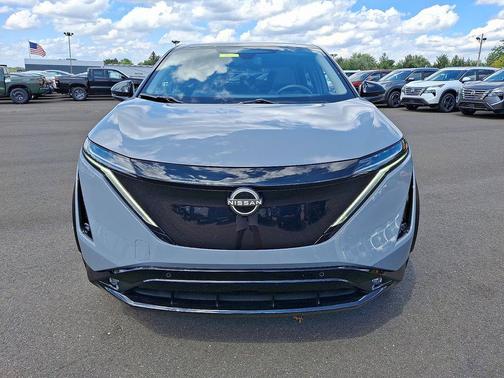 2025 Nissan ARIYA PLATINUM+