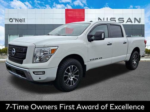 2020 Nissan Titan SV