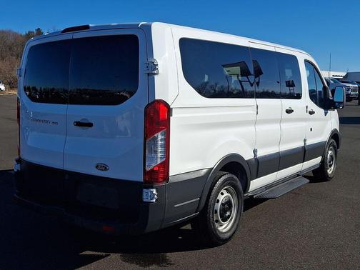 2018 Ford Transit-150 XL