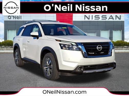 2025 Nissan Pathfinder SL 4WD