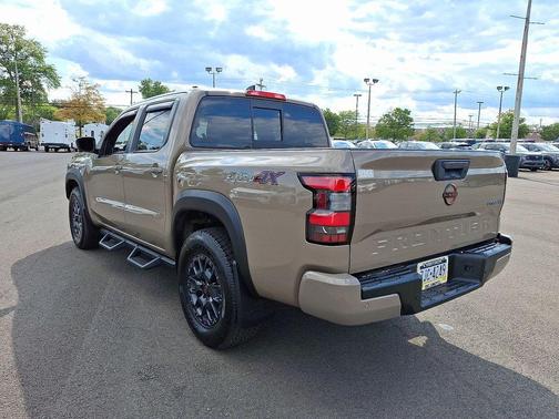 2022 Nissan Frontier PRO-4X