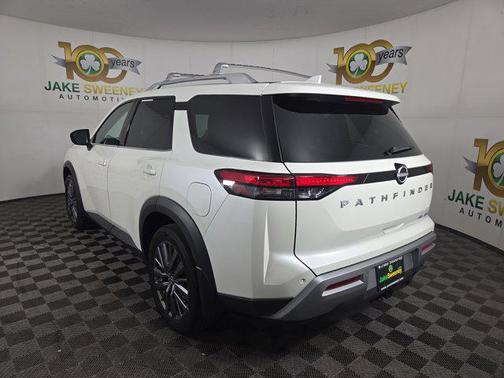 2024 Nissan Pathfinder SL 4WD