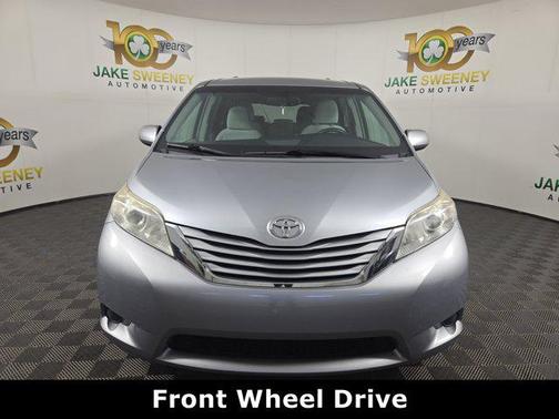 2017 Toyota Sienna LE