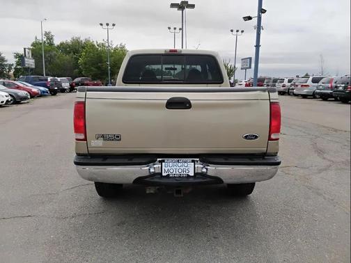 Harvest Gold Clearcoat Metallic 2000 Ford F-350 XLT Crew Cab Super Duty