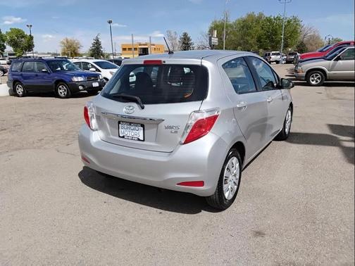 Classic Silver Metallic 2014 Toyota Yaris LE