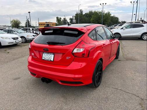 Red 2013 Ford Focus ST