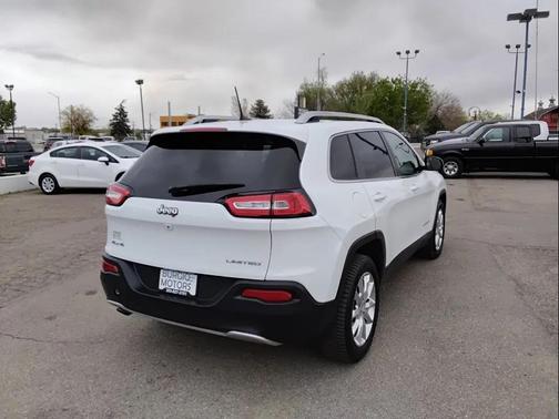Bright White Clearcoat 2017 Jeep Cherokee Limited